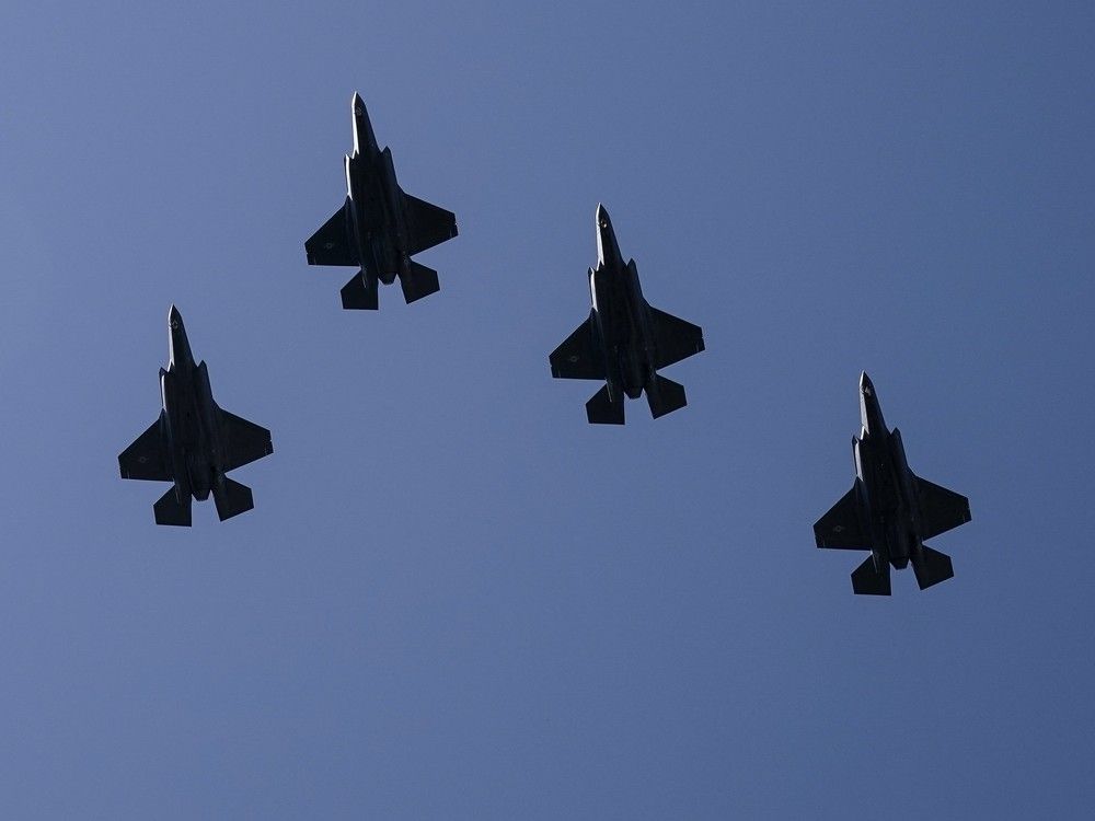 U.S. warns of consequences if Canada dumps F
