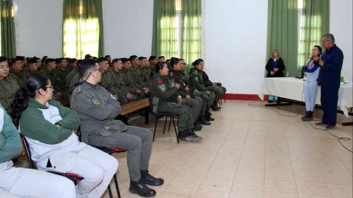 Más de 300 gendarmes se formaron en prevención del suicidio en Calingasta