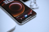 Apple Secretly Tests Siri Revamp With Internal Chatbot 'Veritas'