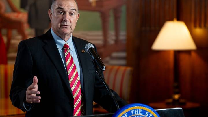Kehoe activates Missouri National Guard to assist ICE agents