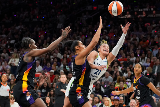 Mercury overcome 13-point deficit in 4th quarter, beat Lynx 86