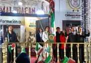 CON GRAN EMOCIÓN, PRESIDENTA DE CHIMALHUACÁN ENCABEZA GRITO DE INDEPENDENCIA ANTE MILES DE FAMILIAS
