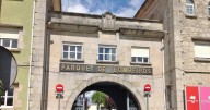 Un incendio en una nave con material inflamable provoca cuantiosos daños pero no deja heridos en Lugo