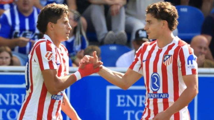 Julián Álvarez y Giuliano Simeone brillaron con goles y asistencias en un arrollador triunfo del Atlético de Madrid