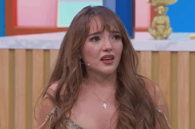 Tras su eliminación de La casa de los famosos, Elaine Haro regresa a la música