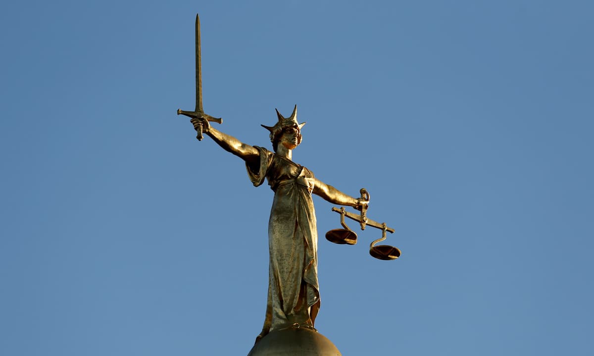 Eight weird laws in London that you have probably broken by accident