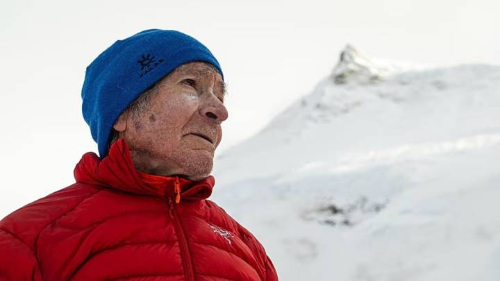 Carlos Soria impone récord mundial en el alpinismo al conquistar el Manaslu a sus 86 años #27Sep