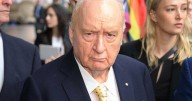 Swathe of Alan Jones' sex abuse charges withdrawn