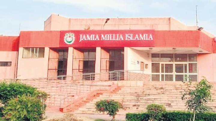 Shooting Reported Outside Jamia Millia Islamia After Dispute India News