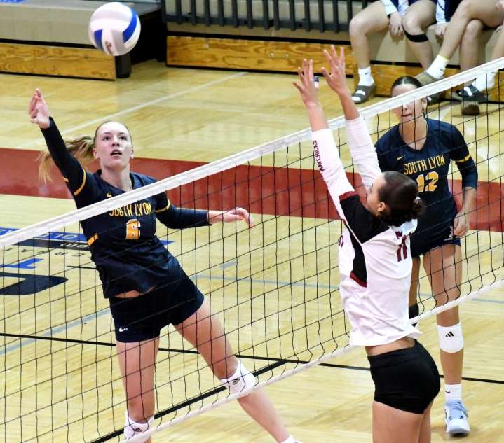South Lyon sweeps Milford to sit alone atop of the LVC