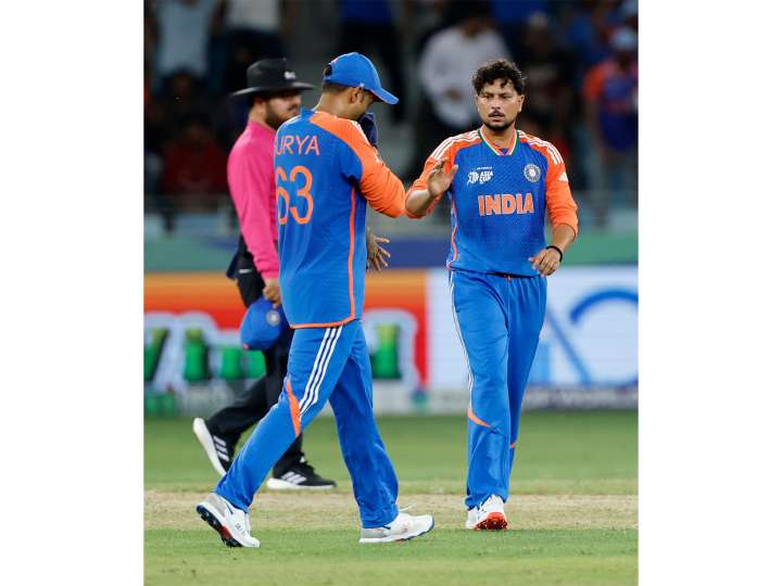 Asia Cup final: India restricts Pakistan to 146