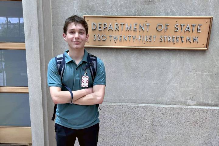 Quién es el estudiante argentino que quedó entre los 10 candidatos a ganar el Global Student Prize