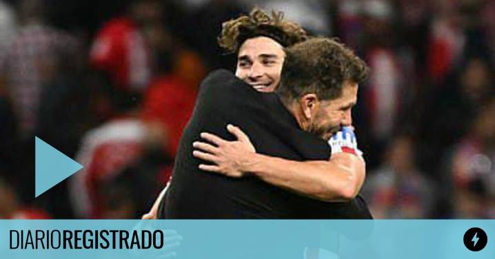 Julián Álvarez, héroe del Atlético: tres goles y una feroz crítica a Simeone en plena transmisión