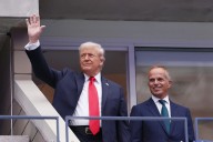 Carlos Alcaraz wins his 2nd U.S. Open at match delayed by Trump’s attendance