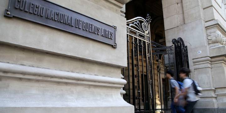 Estudiantes levantarán la toma en el Nacional Buenos Aires luego de la votación en Diputados