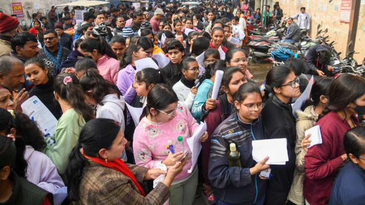 Govt Reviewing JEE, NEET Difficulty Levels Amid Rising Coaching Concerns