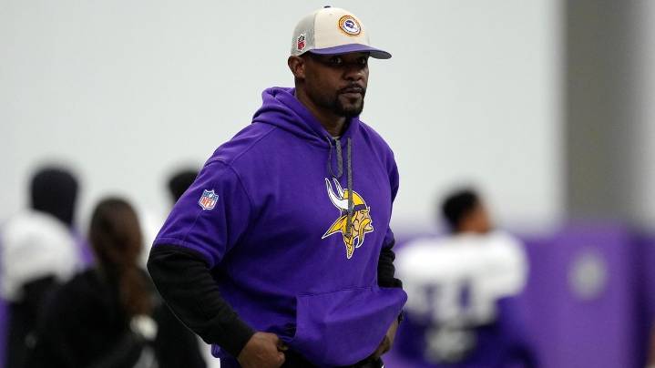 Vikings-Steelers game gives thriving Brian Flores a reflection of gratitude and a chance to catch up