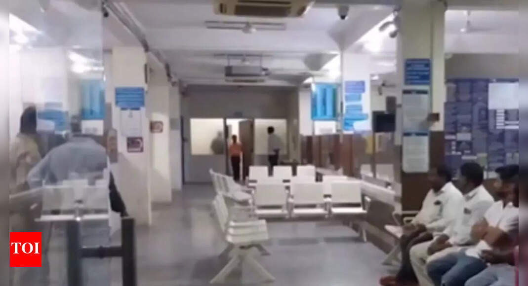 Karnataka SBI Branch Robbery: Gang barges in, ties up staff, flees with Rs 20 crore haul