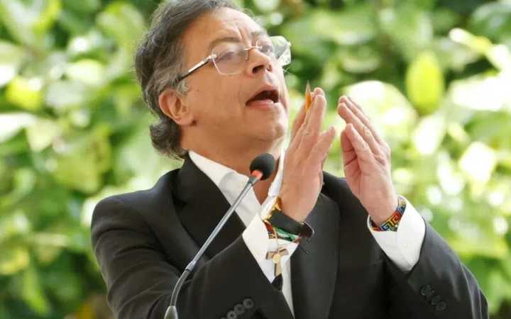 Gustavo Petro advierte que Colombia no permitirá ser usada para una invasión contra Venezuela