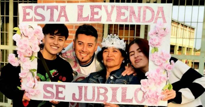 Una vida dedicada a la enseñanza Irma Alicia Vásquez se jubiló tras 41 años de servicio