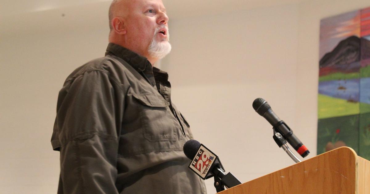 Waynesboro official who made homophobic remark now stands with gay candidate