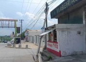 Poste en riesgo de ocasionar tragedia
