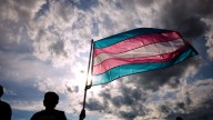 ¿Podrían estar en juego los derechos constitucionales de las personas transgénero y no binarias en EE.UU.?