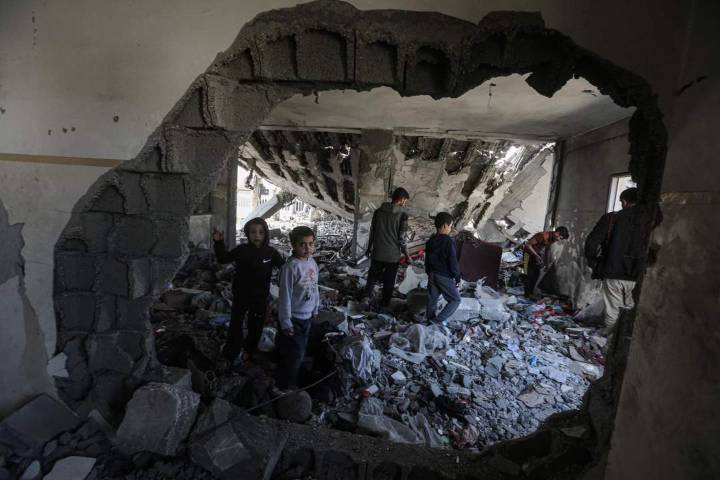 Acusan a Israel de bombardear un hospital infantil en Gaza
