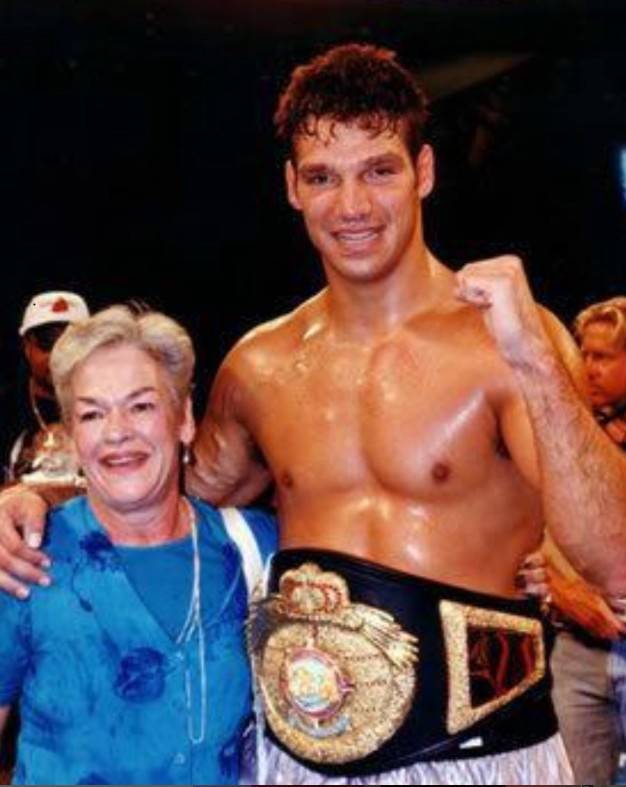 Punchers from the Past: Lou Savarese