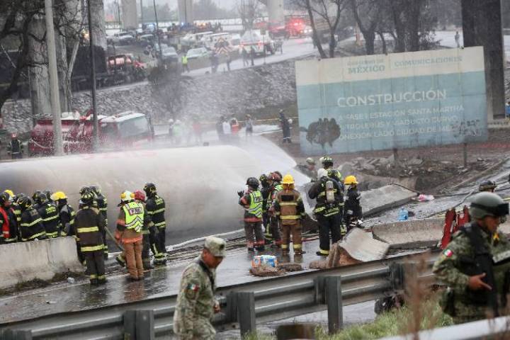 Asciende a 13 la cifra de muertos por explosión de pipa