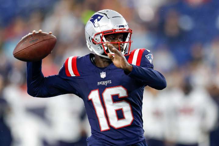 Report: Versatile ex-Patriots player signs with NFC North team