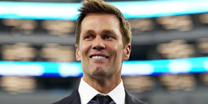 Tom Brady to Play Football Again – Find Out Where & When! 