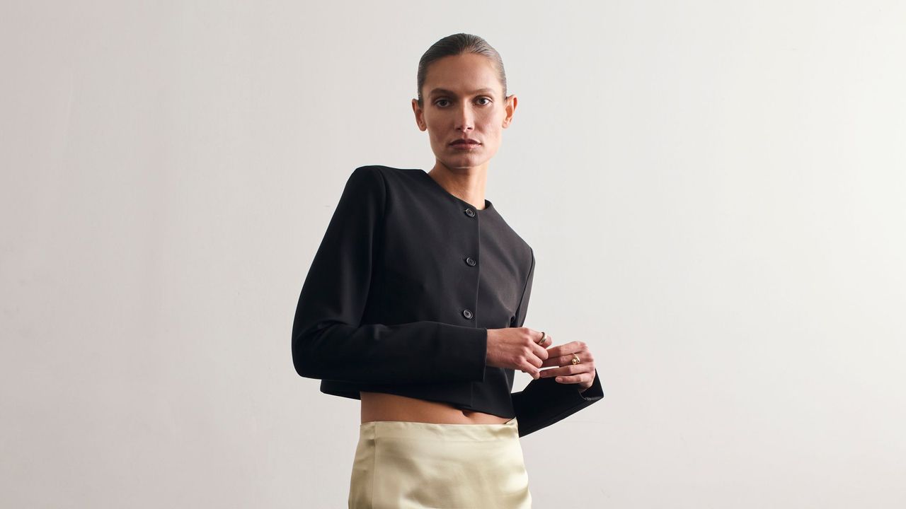 Elevate Your Everyday Uniform With These Chic Pencil Skirt Outfit Ideas