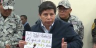 Pedro Castillo saca cartel en pleno juicio: “Exhiban las armas que usé, al menos una pistolita de agua”