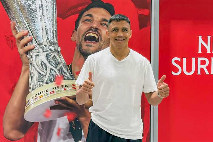El chileno Alexis Sánchez (Udinese) llega a Sevilla para firmar como recambio de Lukebakio