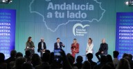 Juanma Moreno cita a Schwarzenegger: "Hay una división social de consecuencias imprevisibles"