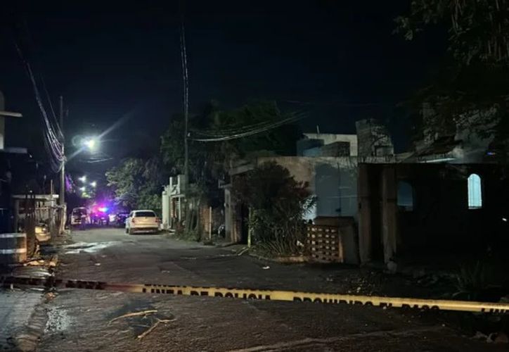 Sujeto balea a hombre frente a su familia en una fiesta en Cancún