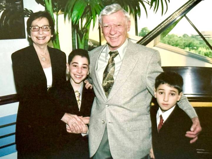 Helen and Bernard Grosky, Jewish Couple Devoted to Family, Die Four Days Apart