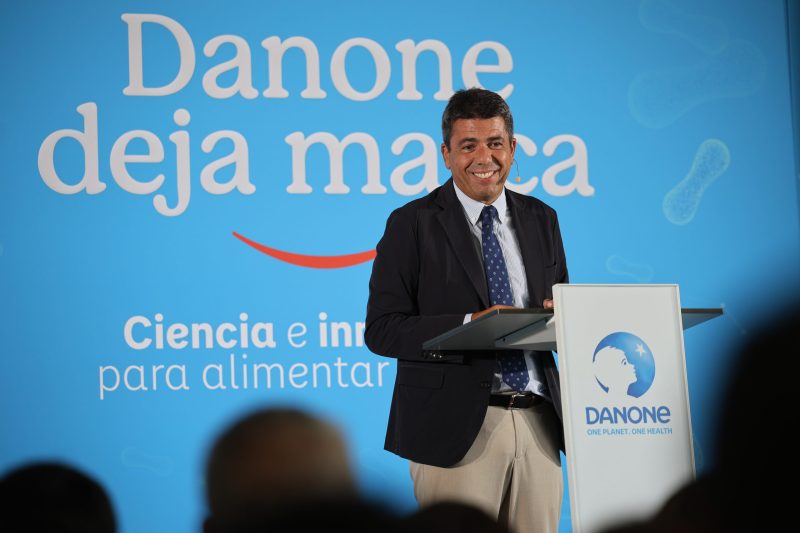 Carlos Mazón apuesta por “una industria basada en la sostenibilidad, el emprendimiento, la ciencia y la atracción de inversiones”