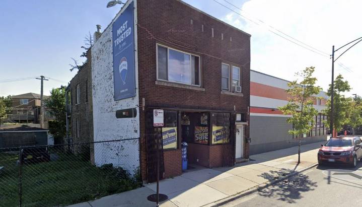 Illinois’ Only Remaining Video Store Boasts 20,000 Movies