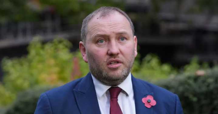 Ian Murray sacked as Scottish Secretary as Keir Starmer carries out emergency Cabinet reshuffle