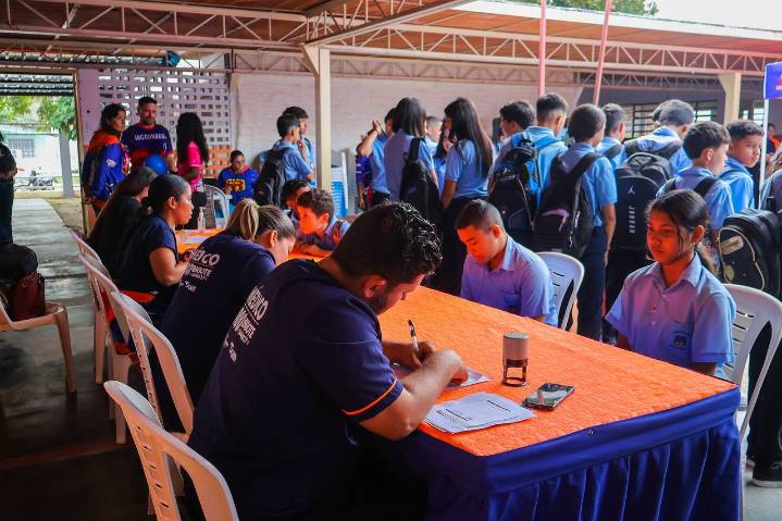 Naguanagua: Estudiantes recibieron educación sexual y reproductiva