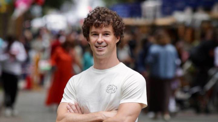 Javi Villa, piloto de automovilismo: "San Mateo es una forma de despedir el verano"