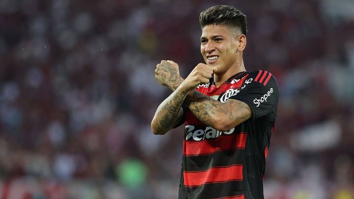 Jorge Carrascal marca primer gol con Flamengo: video de la media volea del colombiano
