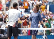 Tennis-Auger-Aliassime's revival rolls on at US Open with clinical win over Rublev