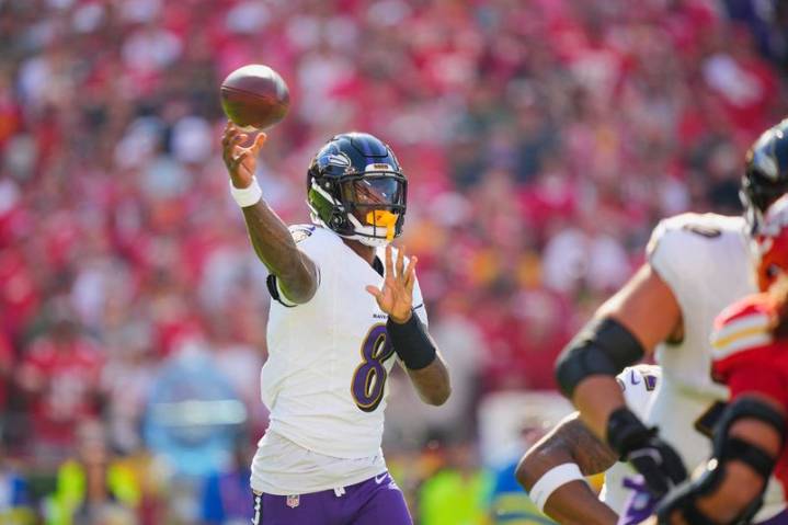 Ravens QB Lamar Jackson (hamstring) exits game vs. Chiefs
