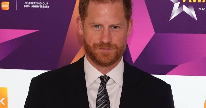 Prince Harry makes 'sibling' remark after he and Prince William separately pay tribute to late Queen