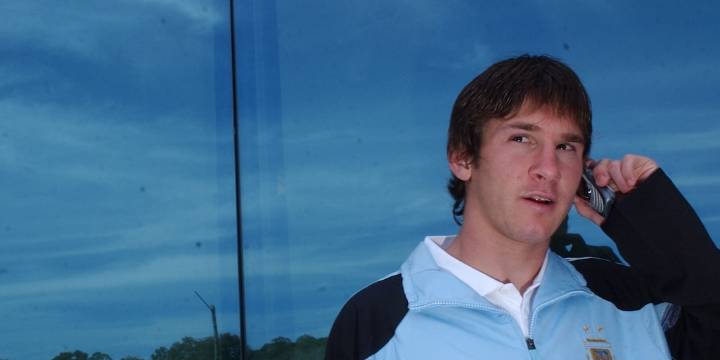 5 historias mínimas de Messi en sus primeros tiempos en la Selección: de la deuda que nunca cobró a un cumpleaños accidentado