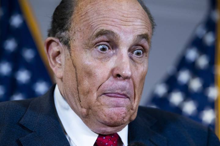 Wack job Rudy Giuliani is getting a medal for his service to Trump