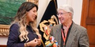 Congreso rindió homenaje al Dr. Aubyn Marath  por liderar jornada de cirugías pediátricas gratuitas en el INSN San Borja